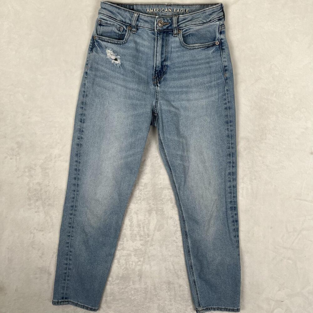 American Eagle Mom Jeans Womens 2 Short High Rise Light Wash Distressed Denim